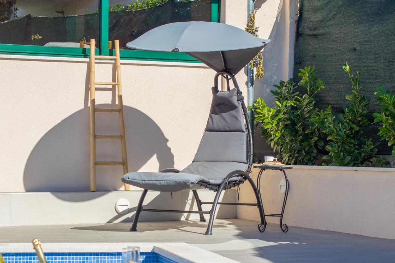 Villa Milena With Heated Pool And Jacuzzi Kostanje 外观 照片